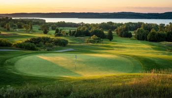 Golden Horseshoe Golf Club